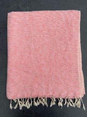 Sjaal van Yakwol Jakwol Shawls of Yakwool Fairtrade beige roze