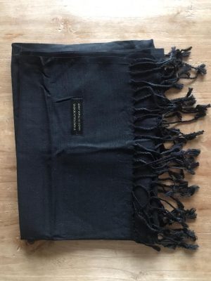 Zijde sjaal zwart effen zijden handgemaakt